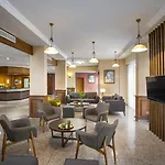 Kapetanios Hotel 3*
