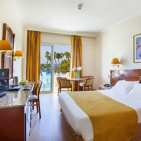 Kapetanios Hotel