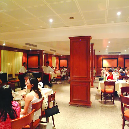 Kapetanios Hotel 3*