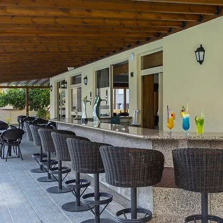 호텔 Kapetanios 3*